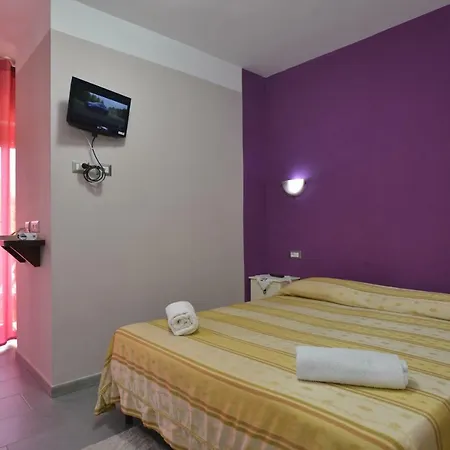 L'edera Di Gavina Apt בית הארחה אלגהרו