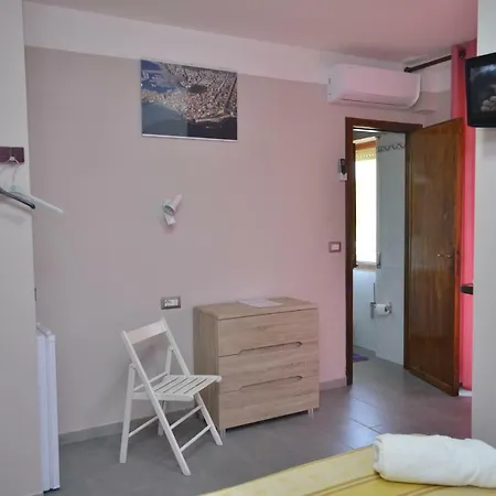 L'edera Di Gavina Apt Guest house